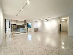 Garden Apartment (D10), Apartment #594178031